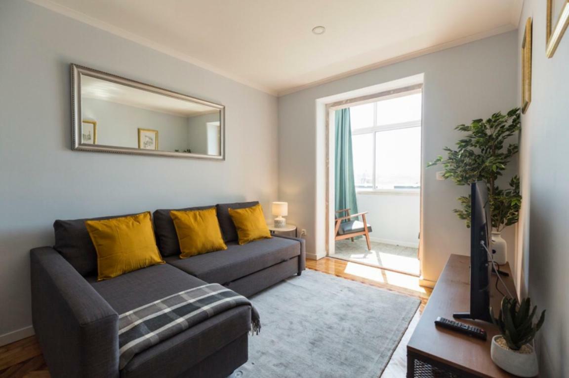 Ola Lisbon - Lapa I Apartment Bagian luar foto