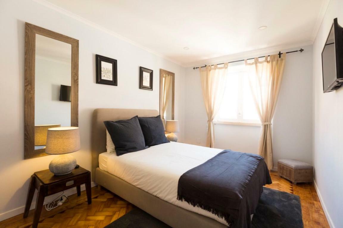 Ola Lisbon - Lapa I Apartment Bagian luar foto