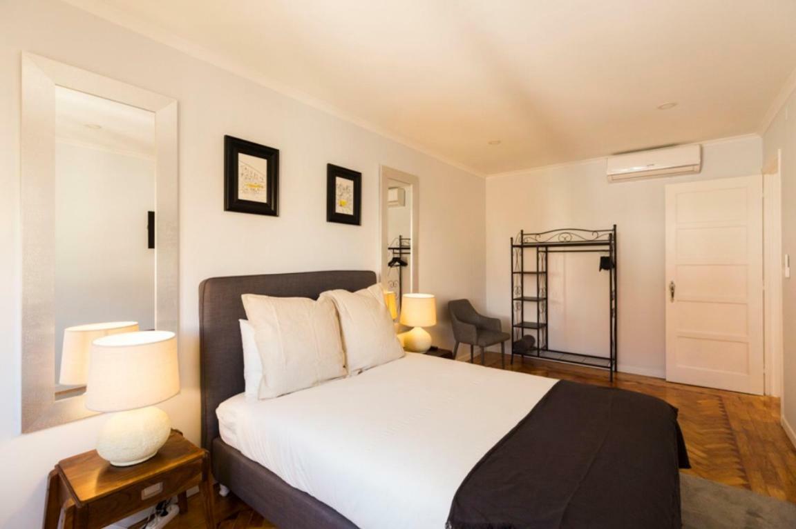 Ola Lisbon - Lapa I Apartment Bagian luar foto