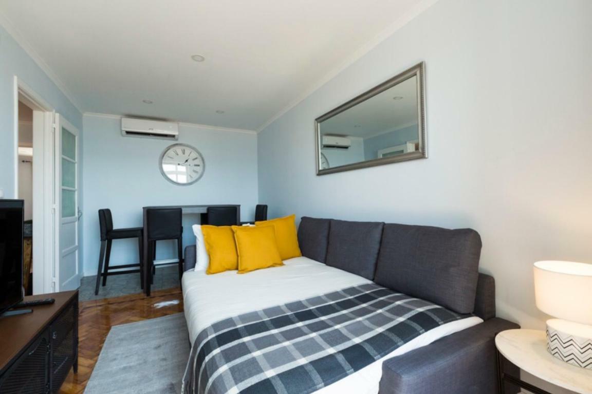 Ola Lisbon - Lapa I Apartment Bagian luar foto